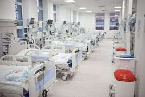 Cîţu solicită dublarea numărului de paturi la ATI pentru pacienţii COVID